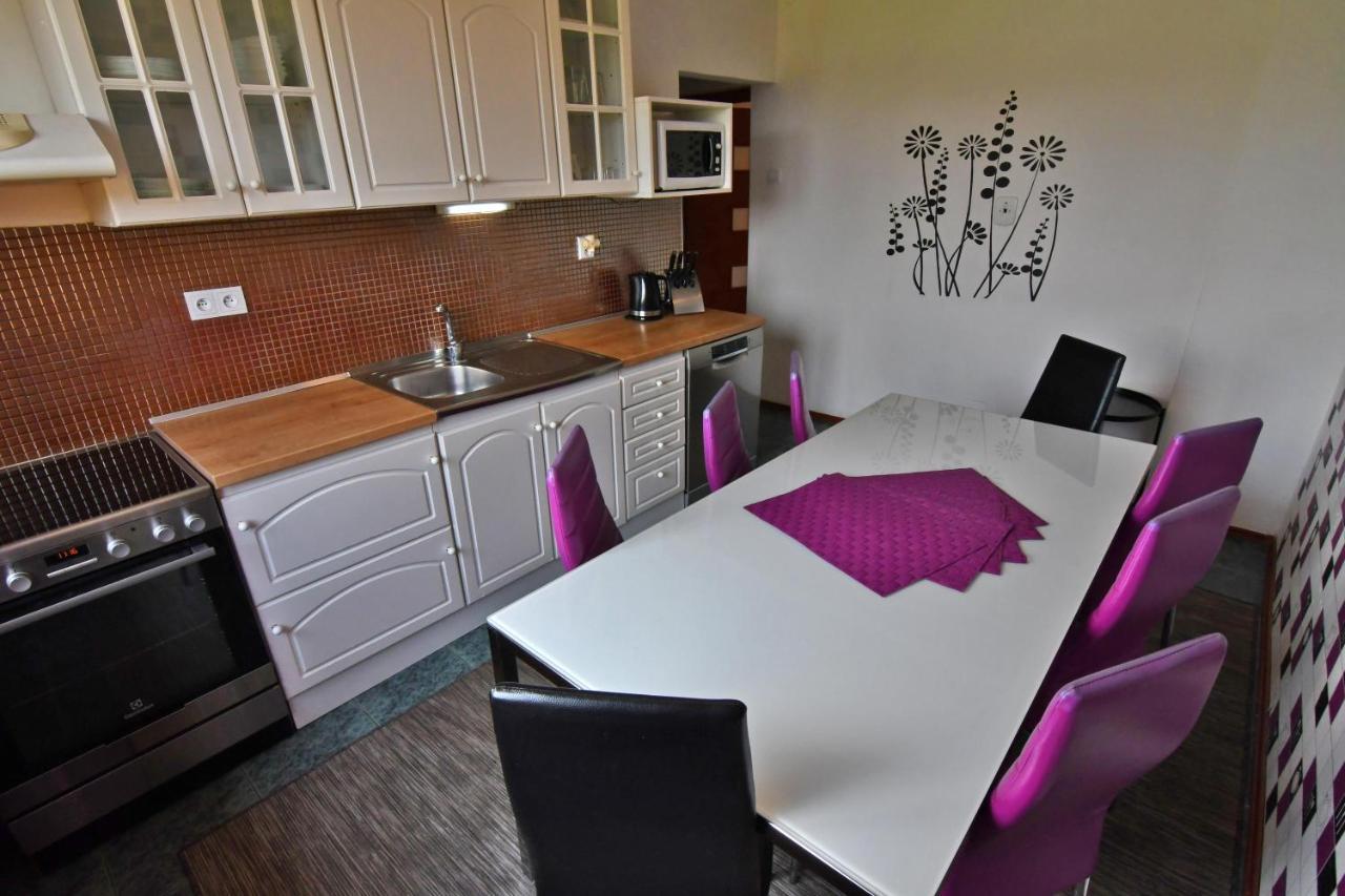 Vip Apartmany เบเชนยอวา ภายนอก รูปภาพ